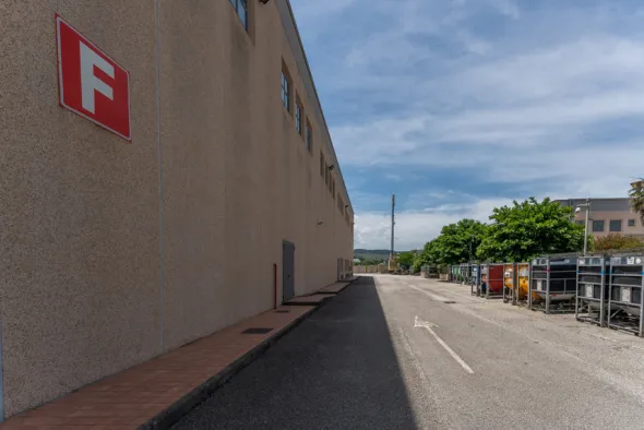 Caraffa di Catanzaro Area PIP Vendesi Capannone 6000 mq