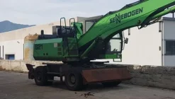 1#3493 Caricatore gommato Sennebogen 821 M