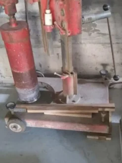 21#3635 Carotatrice/trivella con telaio incorporato 380 volt