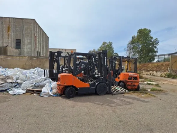 44#8350 CARRELLI ELEVATORI Doosan - TCM