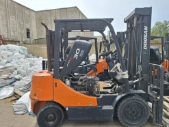 44#8350 CARRELLI ELEVATORI Doosan - TCM