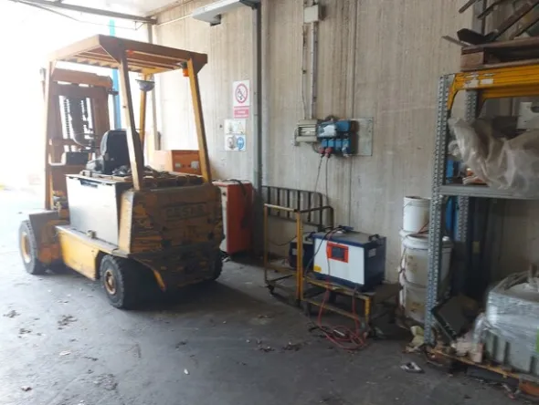 7#7923 Carrelli elevatori e lavapavimenti