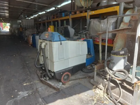 7#7923 Carrelli elevatori e lavapavimenti