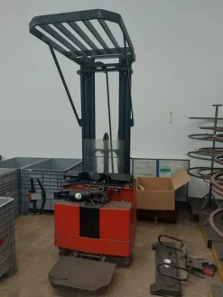 7#7923 Carrelli elevatori e lavapavimenti