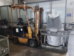 7#7923 Carrelli elevatori e lavapavimenti