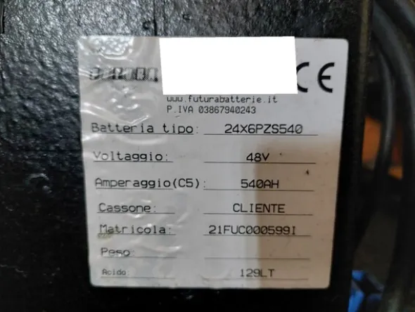 7#7923 Carrelli elevatori e lavapavimenti