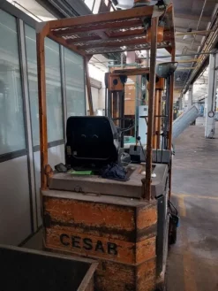 7#7923 Carrelli elevatori e lavapavimenti