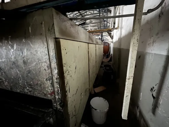 1#7932 Carrelli elevatori e pellami finiti