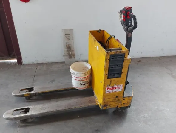 4#7822 Carrelli elevatori e transpallet