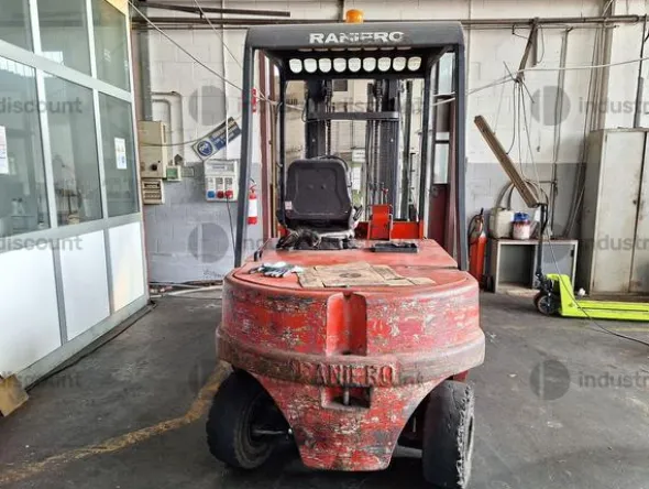 10#9286 Carrelli elevatori Rainero RH53 e RH45