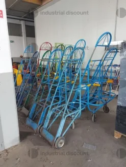 34#9470 Carrelli in metallo porta ceste