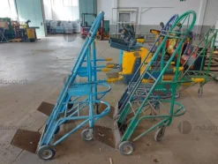 34#9470 Carrelli in metallo porta ceste