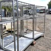 52#8391 2 carrelli inox con ganci