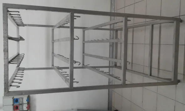 Carrelli inox con ruote e non