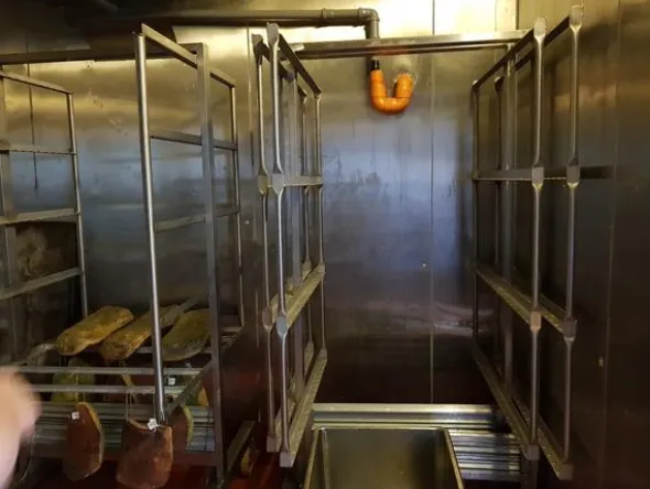 37#46310 Carrelli porta salumi