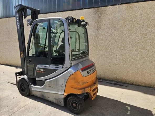 3#8563 Carrello elettrico STILL