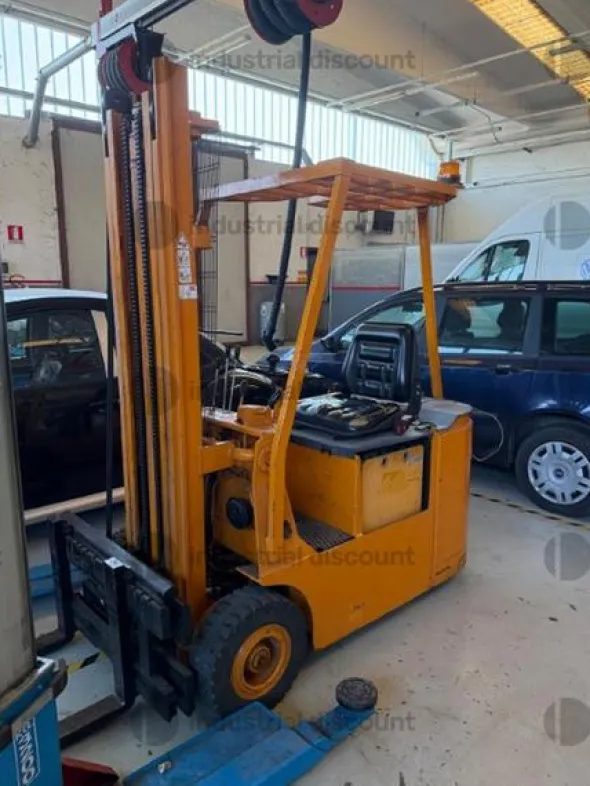 9#9170 Carrello elevatore