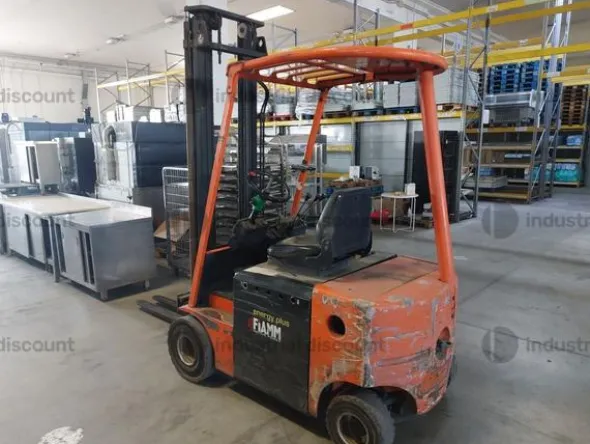 35#9027 Carrello elevatore