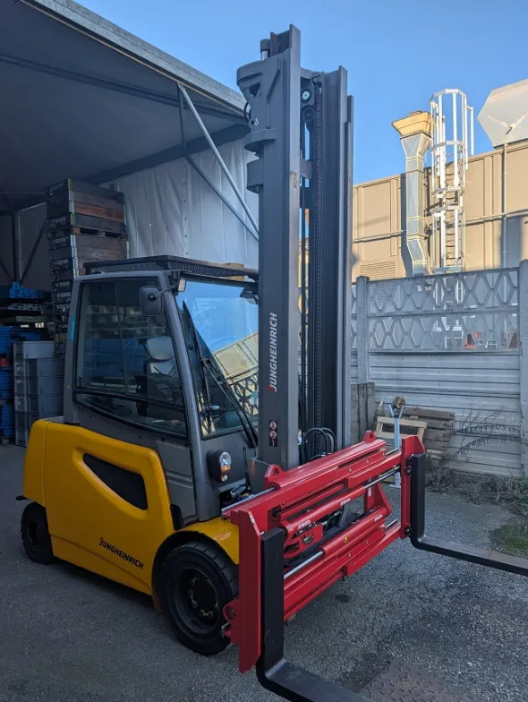 CARRELLO ELEVATORE