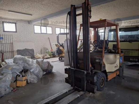 4#9747 Carrello elevatore a forche Lugli