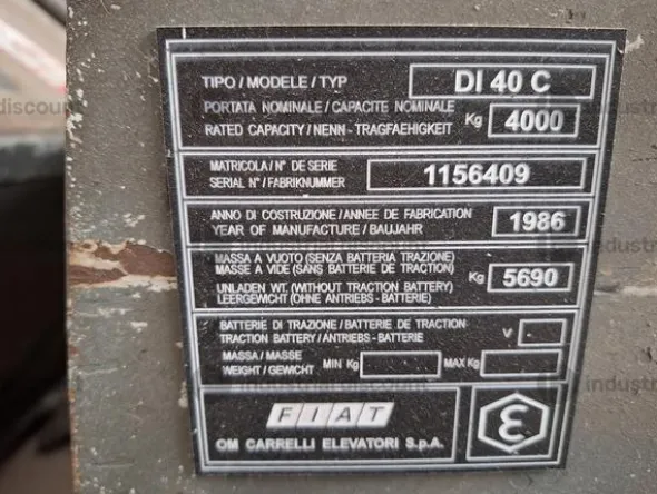 26#9186 Carrello elevatore a gasolio OM Fiat