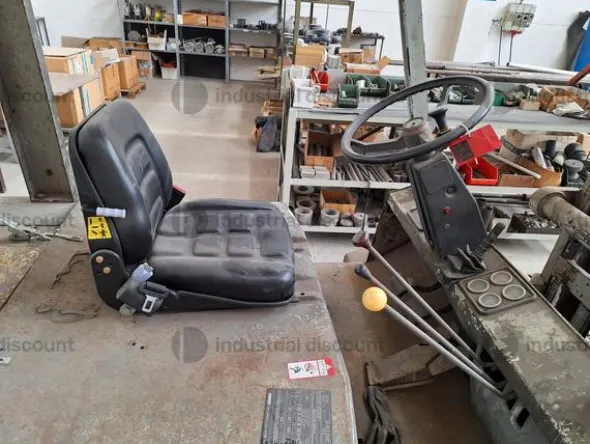 26#9186 Carrello elevatore a gasolio OM Fiat