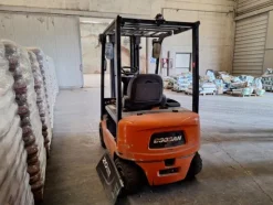46#8350 CARRELLO ELEVATORE Dooosan PRO 5