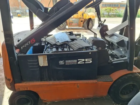 5#8350 CARRELLO ELEVATOREDoosan B25X-5