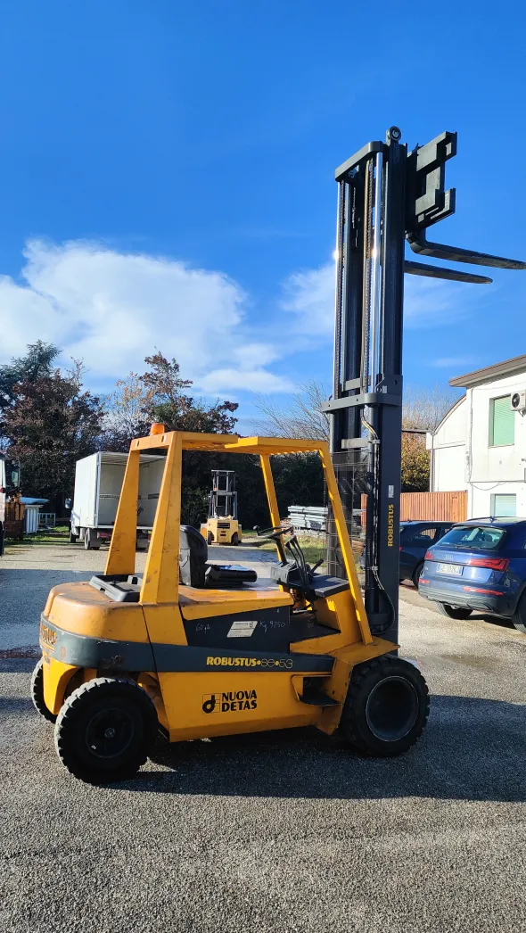 CARRELLO ELEVATORE ELETTRICO ROBUSTUS 50 QUINTALI