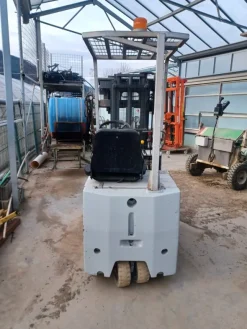 Carrello elevatore elettrico OM modello E-10.N