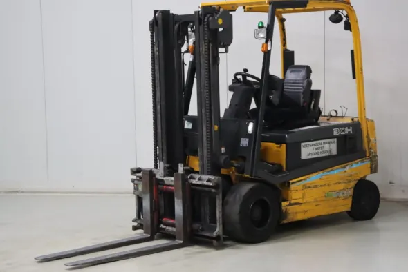 CARRELLO ELEVATORE ELETTRICO