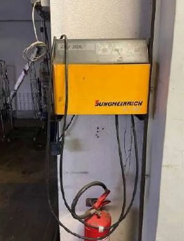11#7940 Carrello elevatore e transpallet elettrico