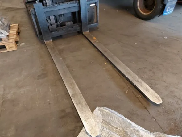2#7921 Carrello elevatore Linde E30-20