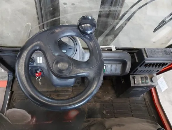 38#8616 Carrello elevatore Linde tipo E48P