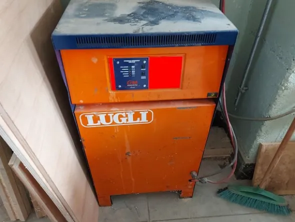 4#8426 Carrello elevatore Lugli