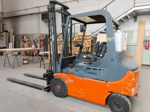 4#8426 Carrello elevatore Lugli
