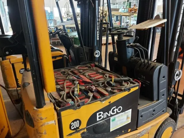 7#6453 Carrello elevatore Montini Bingo 2000