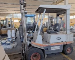 20#10019 Carrello elevatore OM
