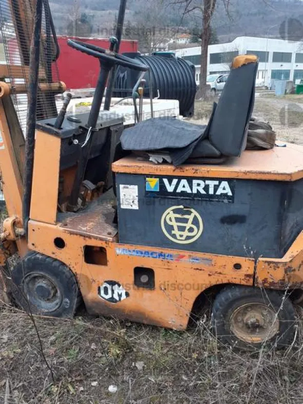 50#10047 Carrello elevatore Om