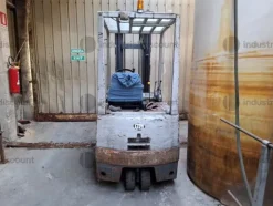 3#9641 Carrello elevatore OM