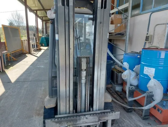 33#7717 Carrello elevatore Om