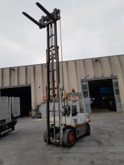 2#8048 Carrello elevatore OM DI 40 C