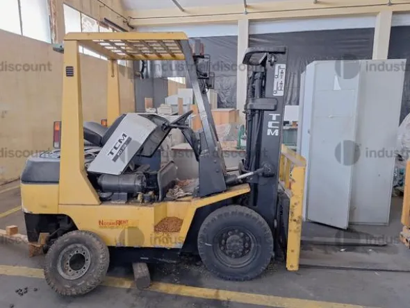 34#10019 Carrello elevatore TCM