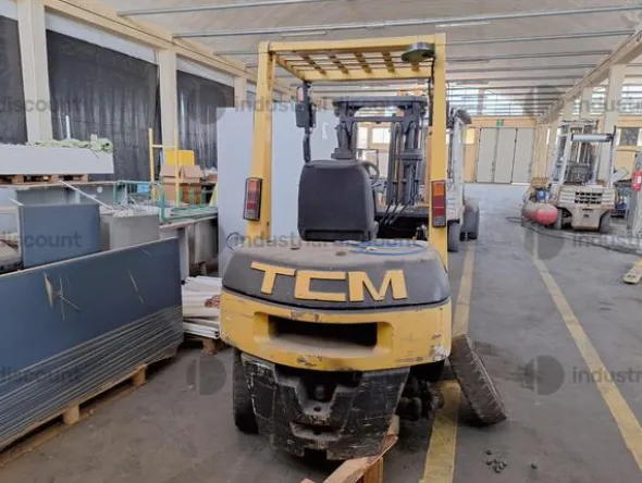 34#10019 Carrello elevatore TCM