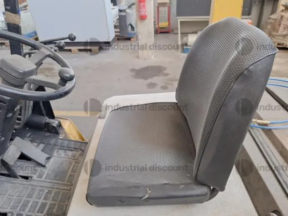 34#10019 Carrello elevatore TCM