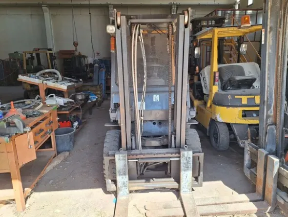 3#8350 CARRELLO ELEVATORE TCM FDZ5T
