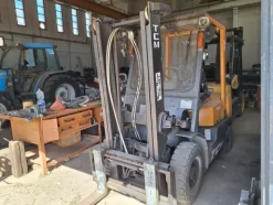 3#8350 CARRELLO ELEVATORE TCM FDZ5T