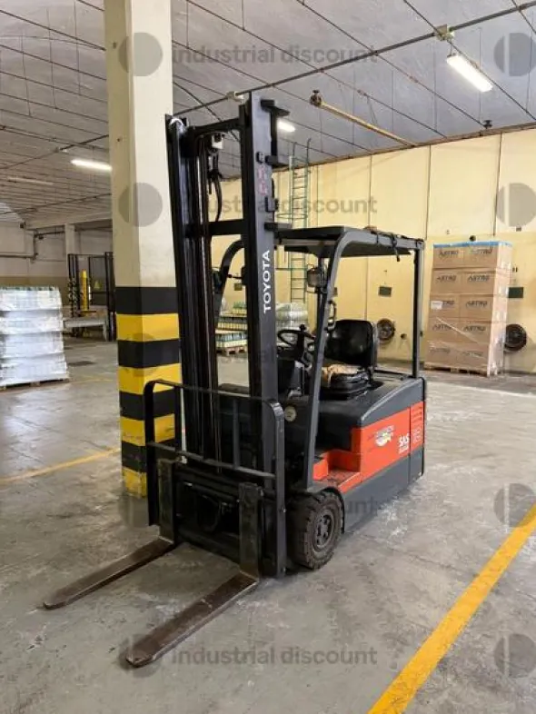 6#9548 Carrello elevatore Toyota