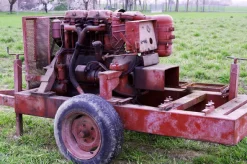CARRELLO per servizi vari con MOTORE OM 40