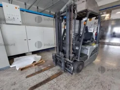 21#9875 Carrello sollevatore Nissan
